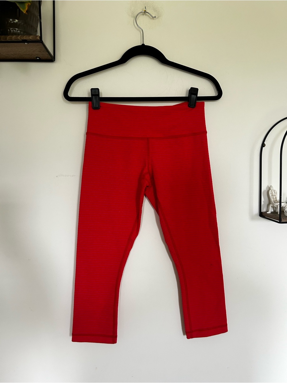 Lululemon Striped Cropped Leggings Size 6